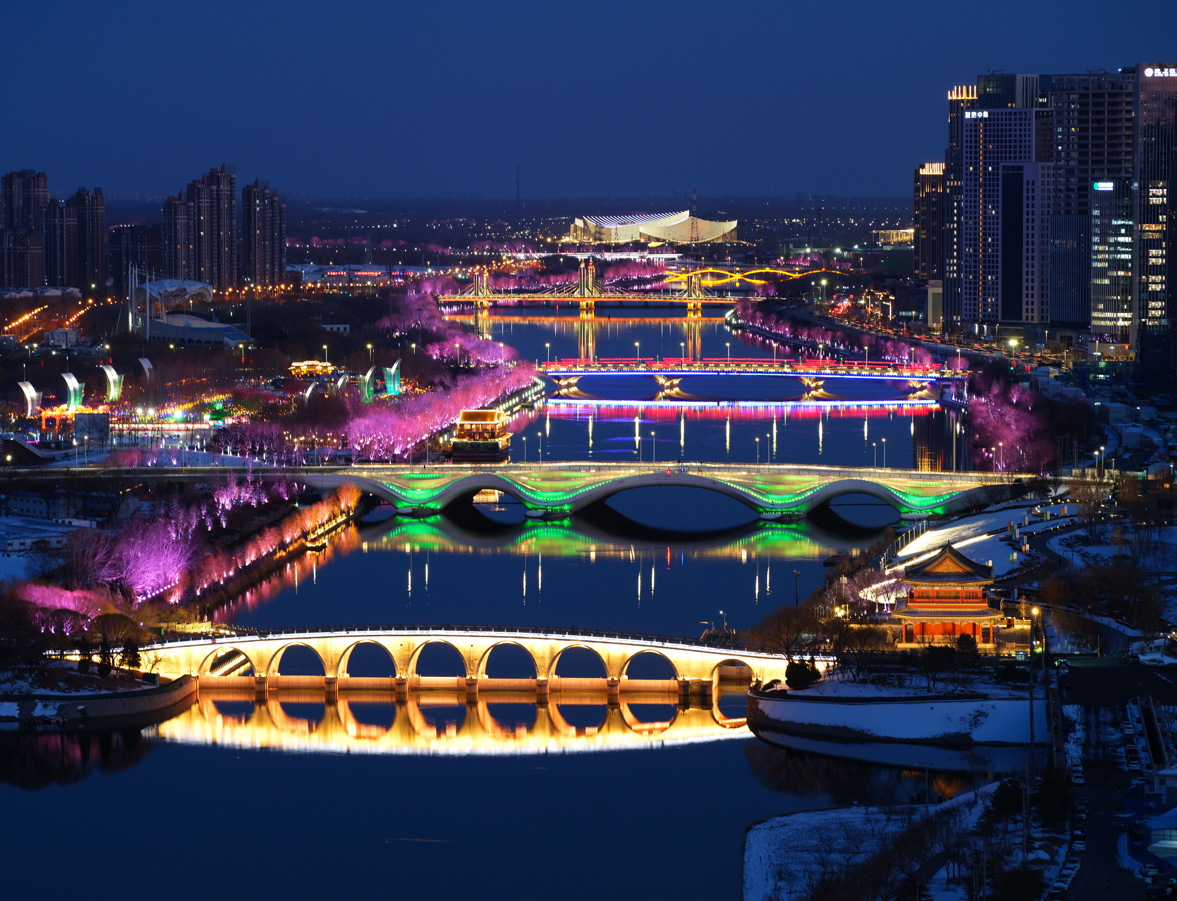 2024年2月22日，京杭大運(yùn)河北京通州段夜景。