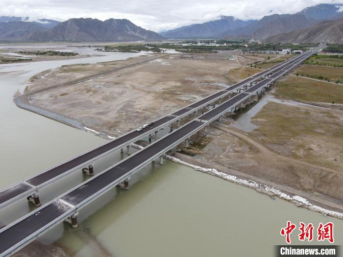 西藏拉日高速公路項(xiàng)目預(yù)計(jì)10月階段通車