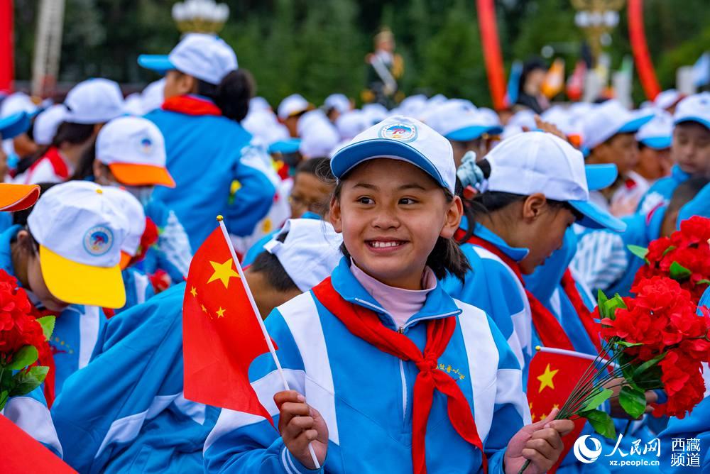 8月19日10時，慶祝西藏和平解放70周年大會在拉薩市布達拉宮廣場隆重舉行。徐馭堯 攝